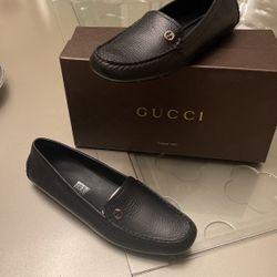 Gucci women’s shoes brand new never worn