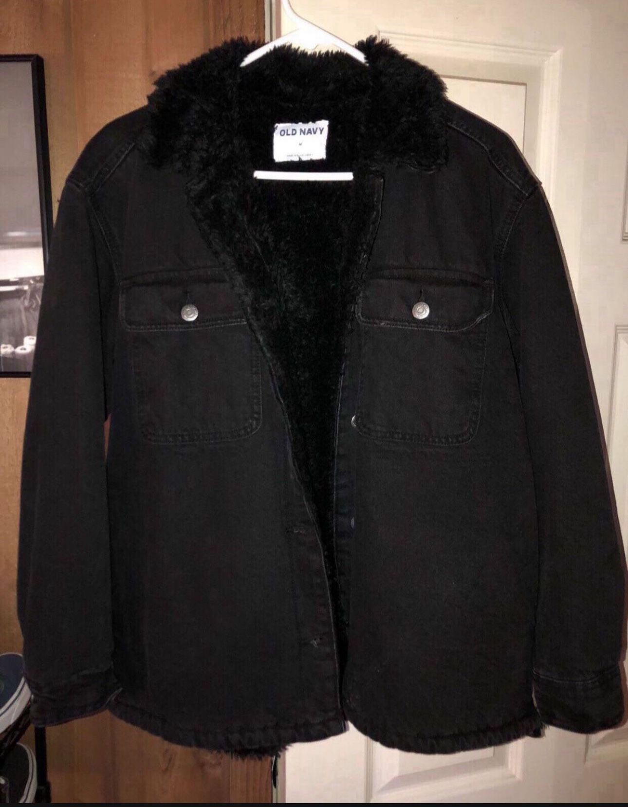 Woman’s Old Navy Black Dinem Sherpa Jacket