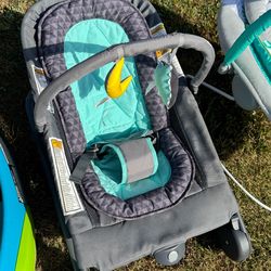 Baby Bouncer - Folds Up