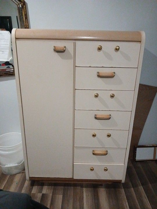 Huge Dresser With Door And Drawers Beautifully Done Holds Alot And Is Very Accessable