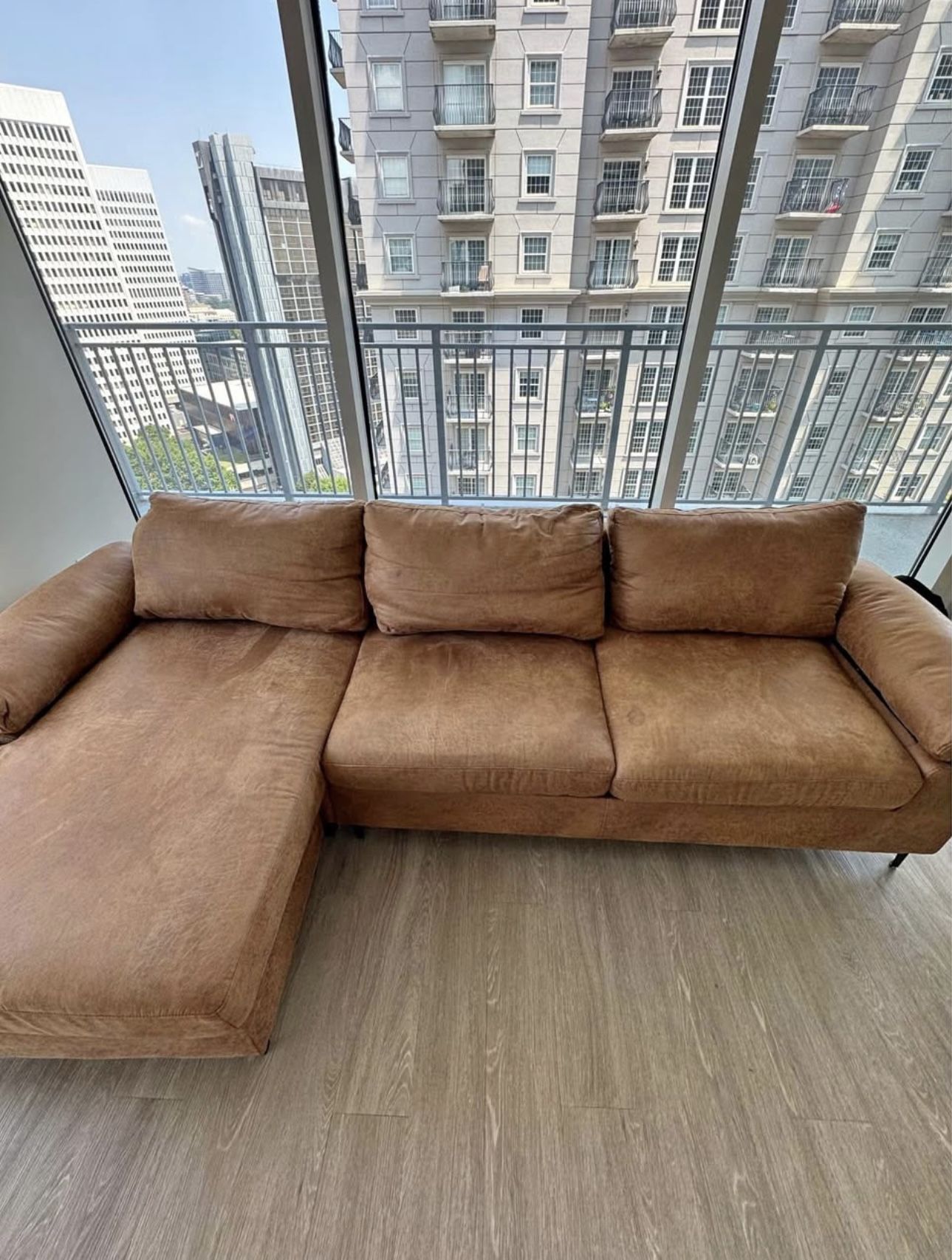 Tan Sectional With Free Delivery 🚛