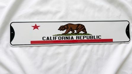 California Republic Metal Novelty Sign / Wall Art