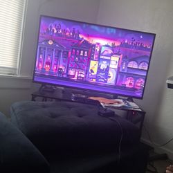 TV w Remote/keyboard/2 bar Stools$500