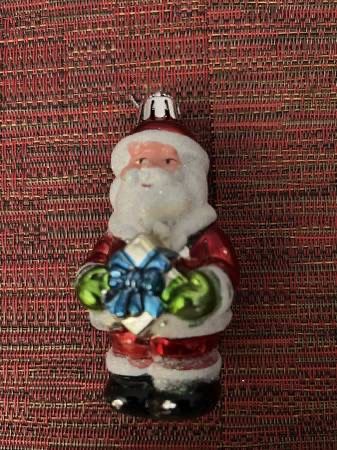 Beautiful Hand Crafted Glass Santa Claus with Gift Christmas Ornament