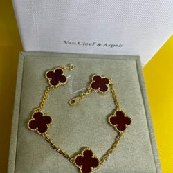 Van Cleef & Arpels Gold Necklace