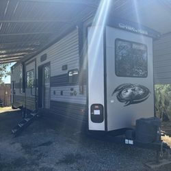 2021 Forest river 39sr 39sr