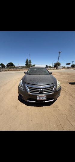 2013 Nissan Sentra FOR PARTS ONLY!