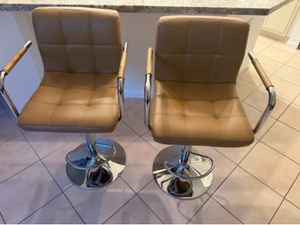 2 Bar Chairs