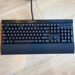 Corsair K70 RGB Keyboard | Corsair Harpoon RGB mouse 