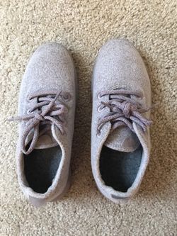 Allbirds wool shoes- Exclusive New York Color- purple 