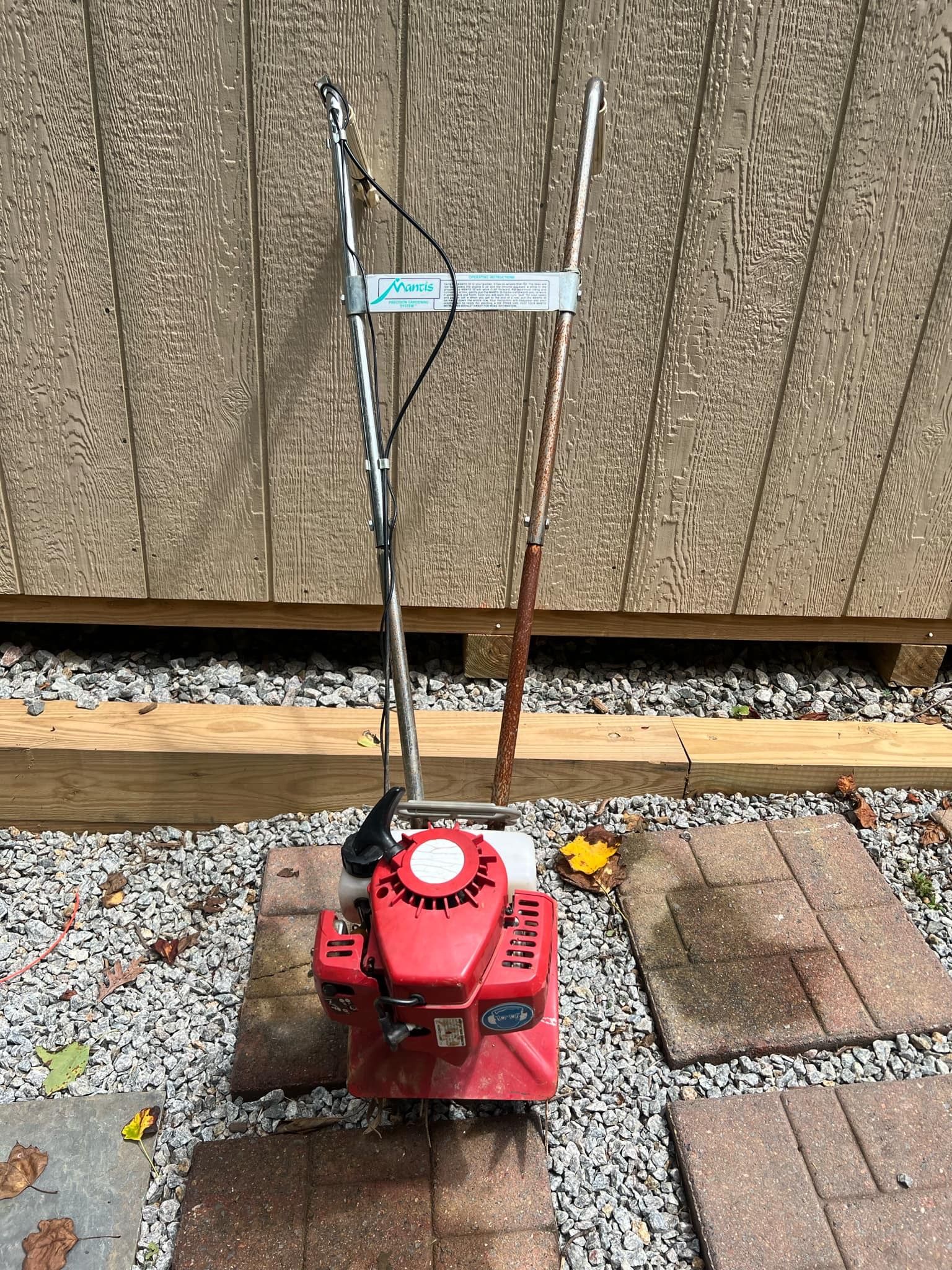 Mantis Tiller