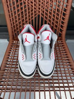Air Jordan 3 “Fire Red”size 9