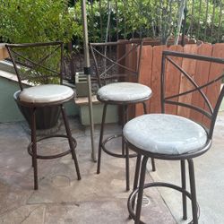 3 Barstools