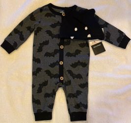 New 3-6 Month Halloween Bat Costume with Hat