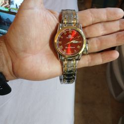 Elegante Reloj Marca Fourron De Cuarzo NUEVO 