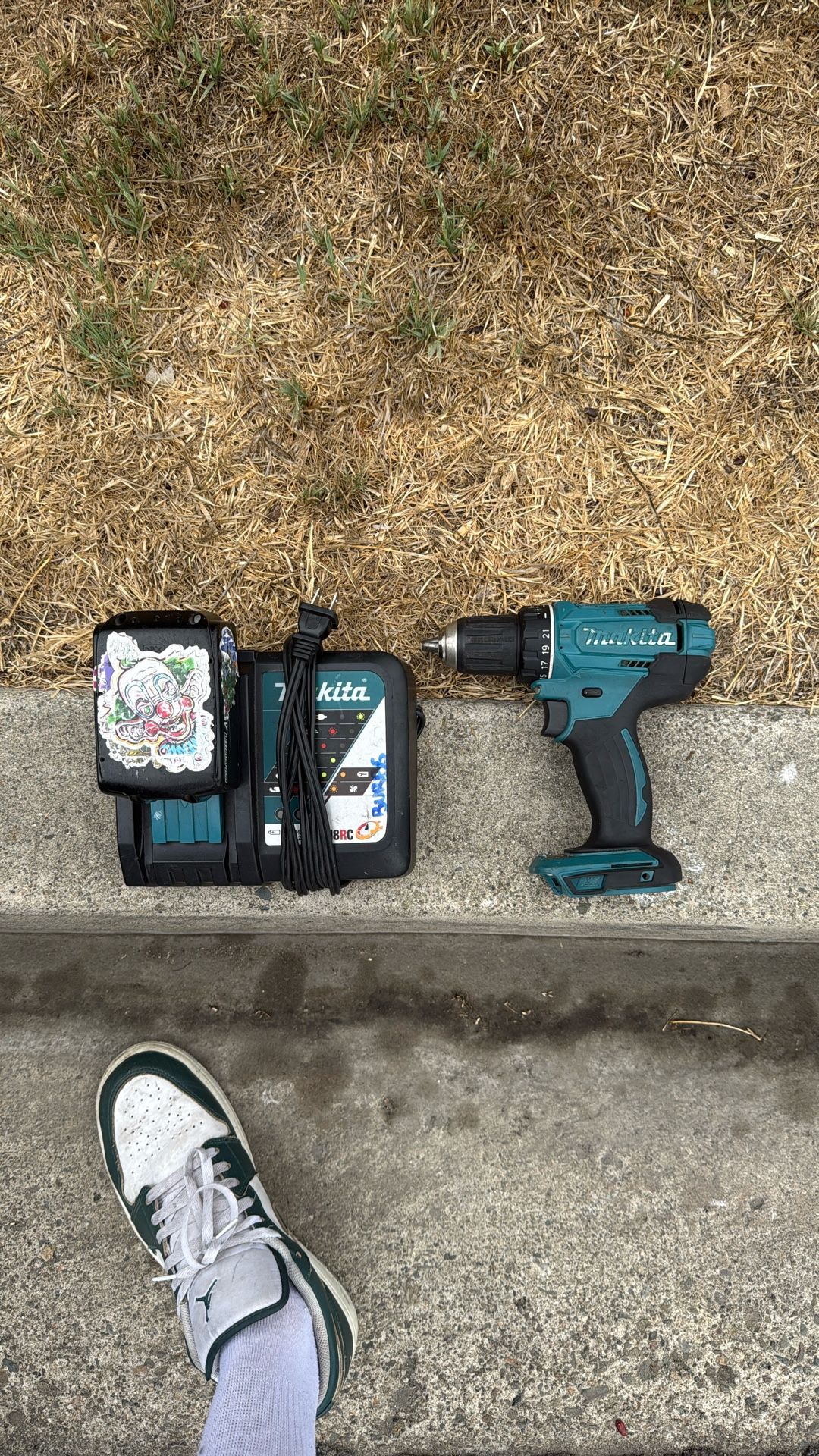 Makita Battery And Charger