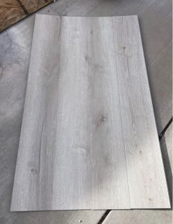 -Vinyl Flooring/ 3 Boxes / 28.36 Sqft Per Box/total 85.08 Sqft