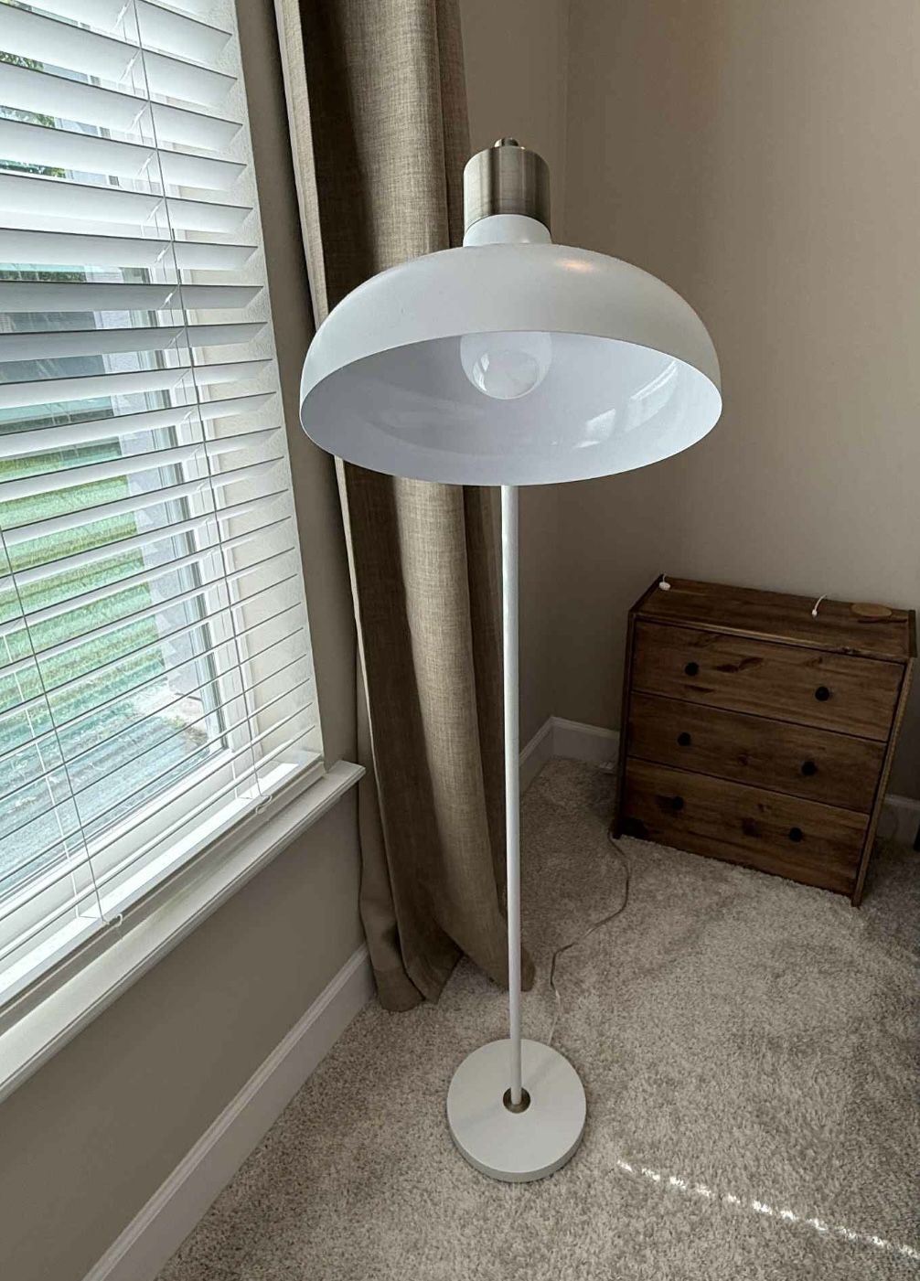 White/Gold Floor Lamp