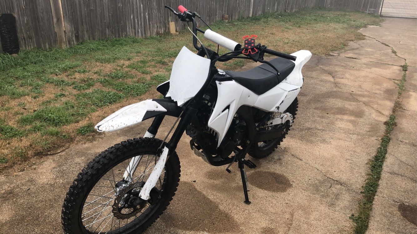 2019 250 cc apollo