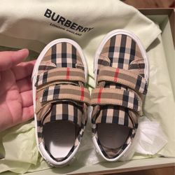 Burberry Sneakers Size 25 