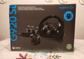 Logitech G920 Racing Wheel and Pedals