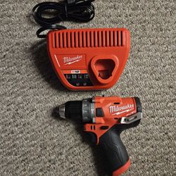 Milwaukee 12v Hammer Drill