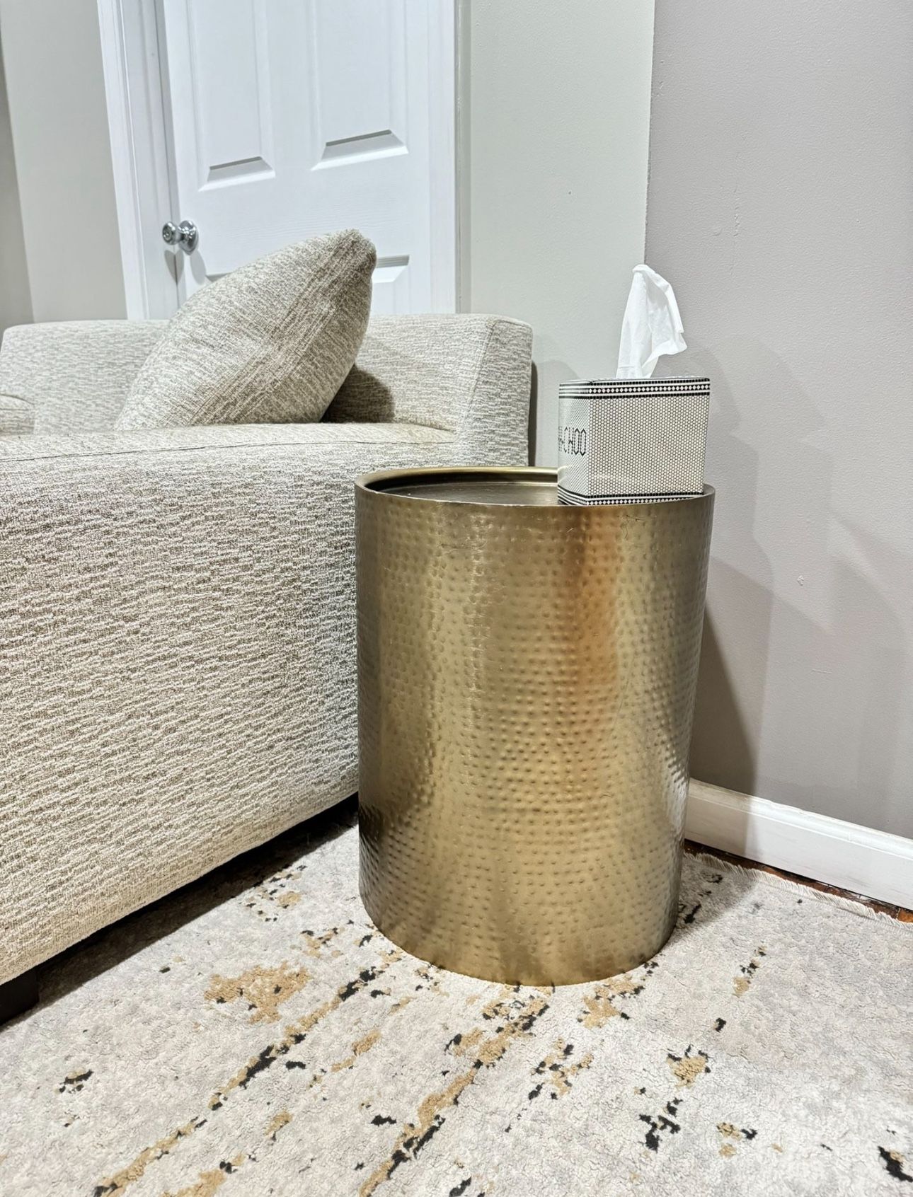 Accent Table / Side Table