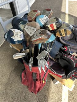 Lot of Vintage Golf Clubs