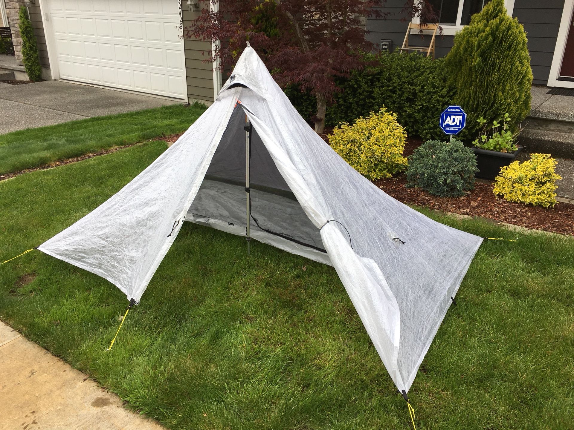 Mountain Laurel Designs Cuben Fiber Ultra-Lightweight Duomid with Solo XL Innernet in Like-New Condition!