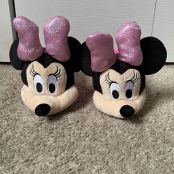 Minnie Slippers Size 5/6 
