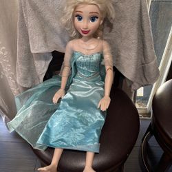 Elsa Doll