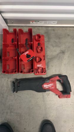 Sawzall Milwaukee m18 tool only and pack out