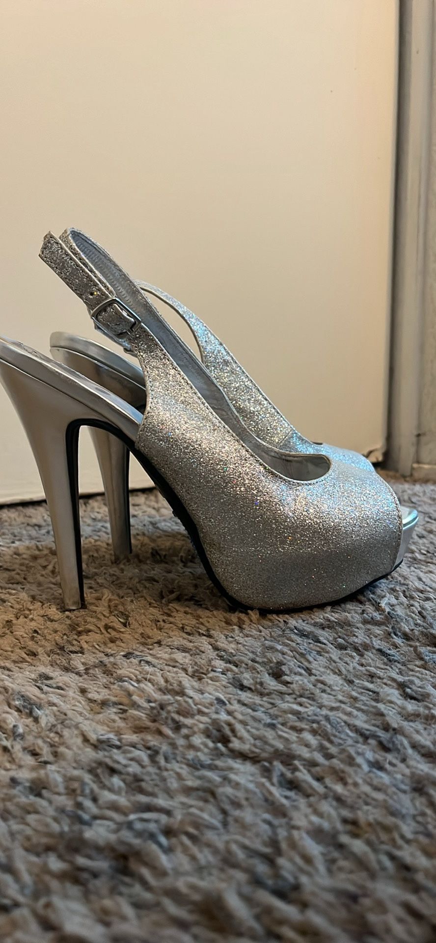 Sparkly Sling Back Heels 