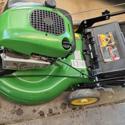 John Deere Self Propelled Lawn Mower. 