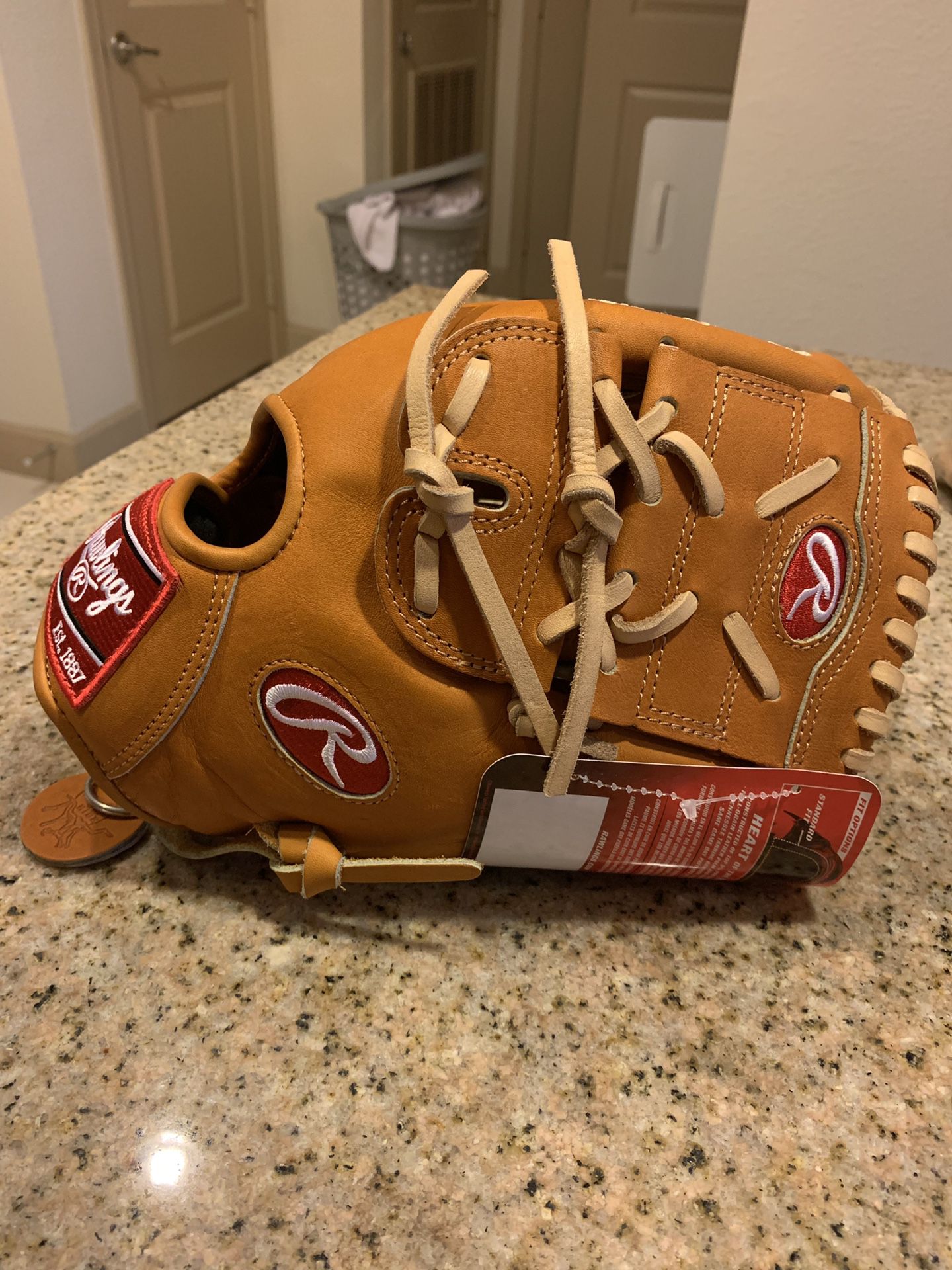Rawlings 12” HOH pitching glove