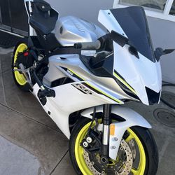 Yamaha R6 2017