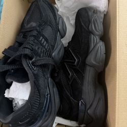 New Balances 9060 - Black with phantom and magnet 