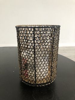 Candle holder
