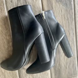 Black Dressy Boots 