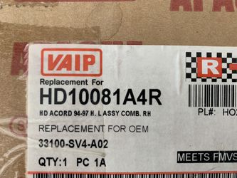 Honda Accord 95-97 Passenger Side Headlight.