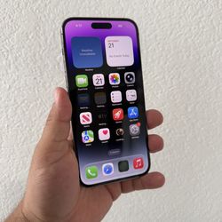 iPhone 14 pro max 256gb purple crack back unlocked for all carrier