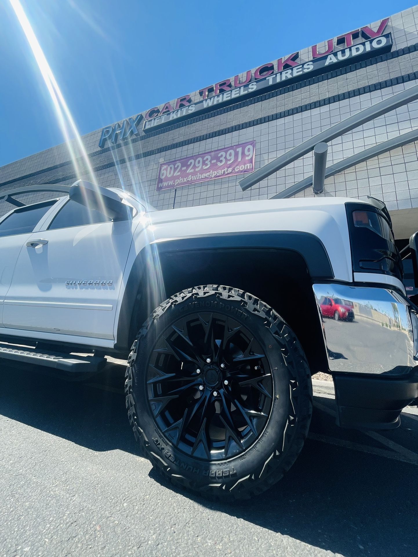 Chevy GMC Leveling & Lift Kits Wheels Tires Accessories Lights Side-Steps Bed-covers Air-bag Kits Intakes Installations. (We Finance..