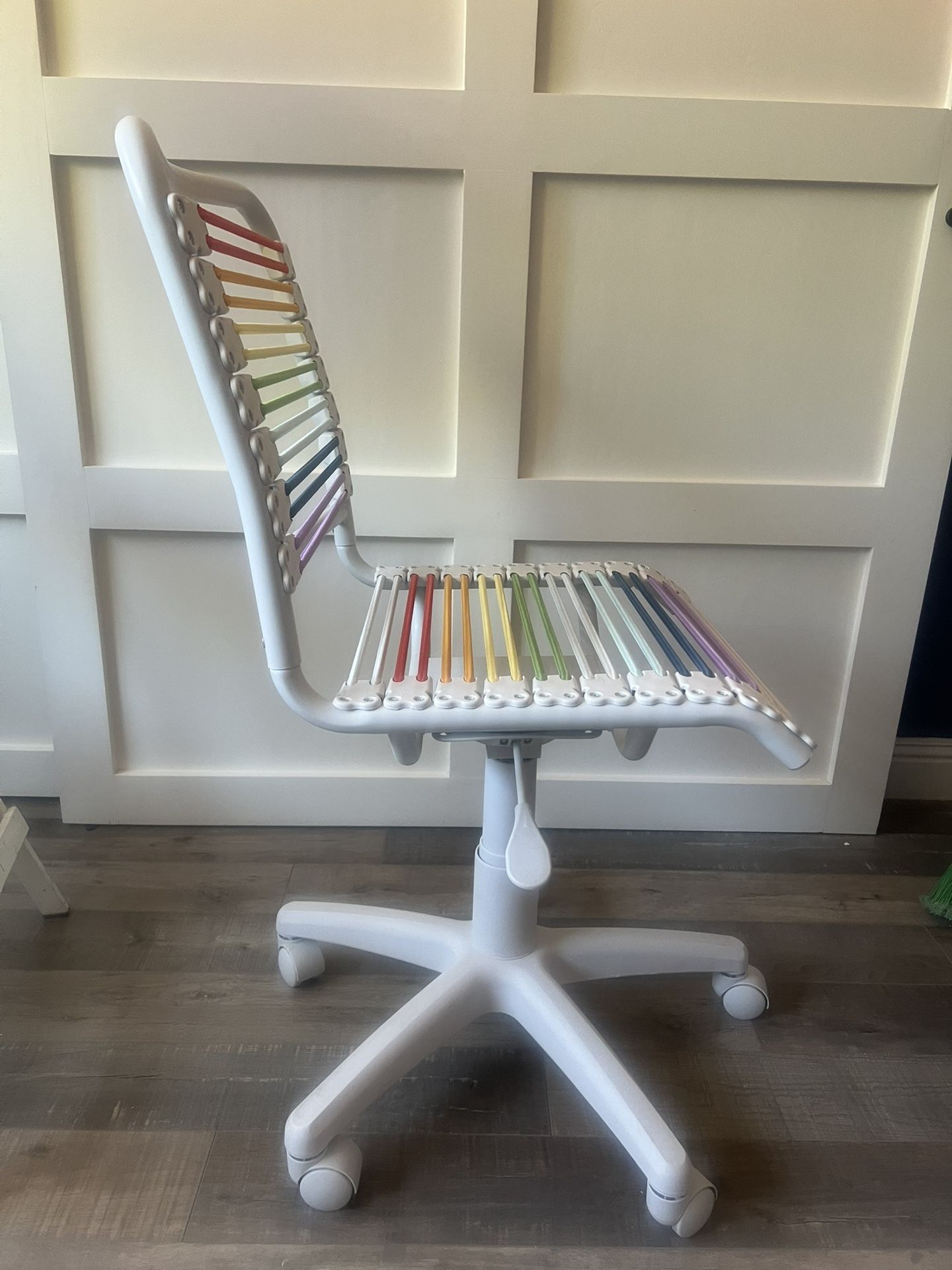 Container Store Bungee Desk Chair