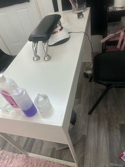 Computer table