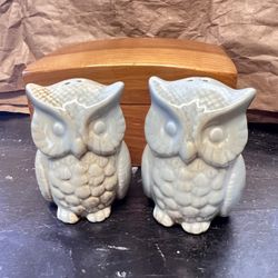 Light Blue Owl Salt & Pepper Shakers Ceramic No Damage