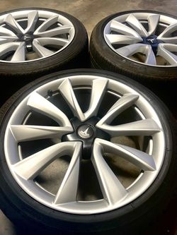 Tesla Model 3 19” Sport Wheels (2) – $350 – Great Condition + Spare Option