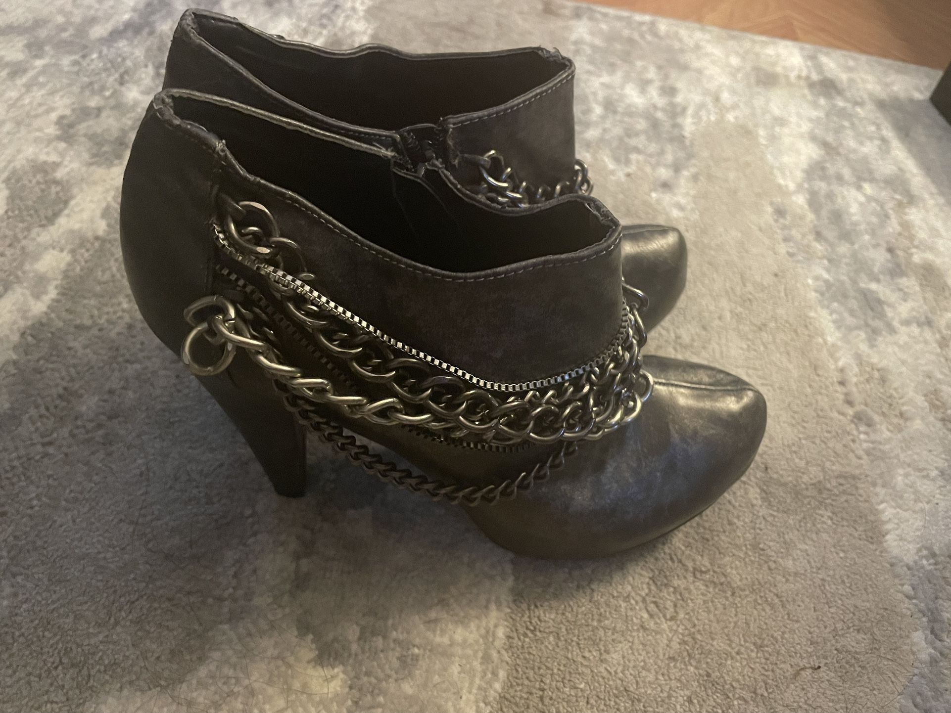 Bke Shoes 9.5