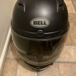 Bell Qualifier DLX Full-Face Motorcycle Helmet – DOT & ECE Certified – Size L – $50