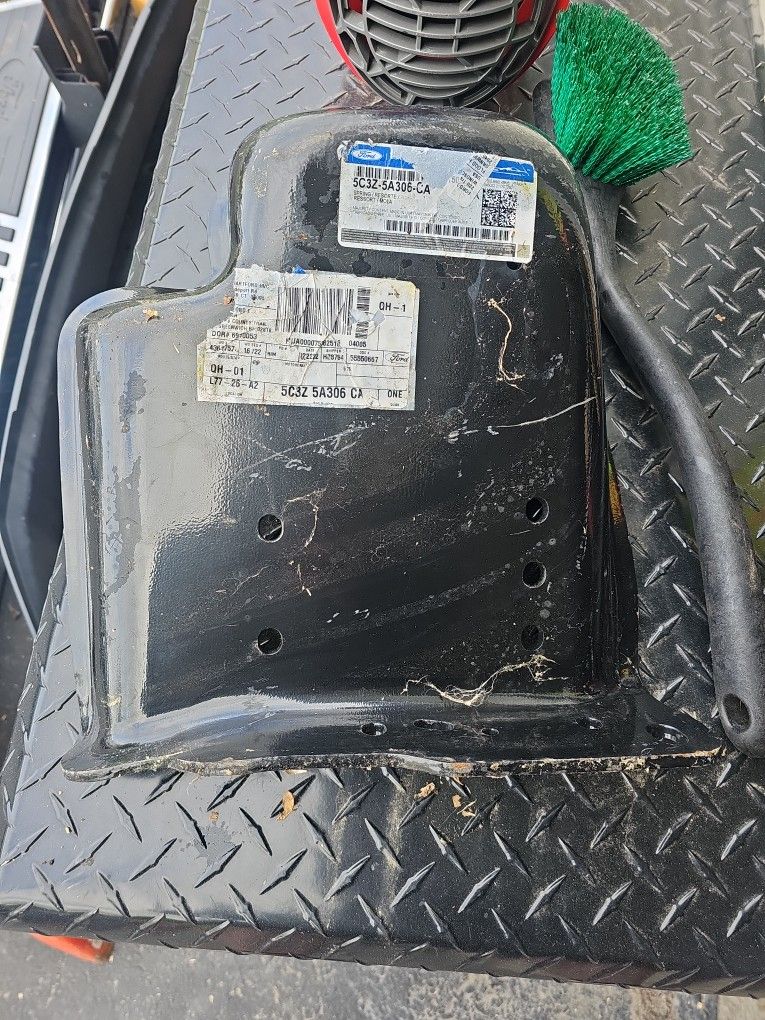 Coil Spring Bucket