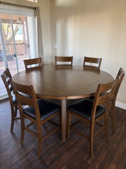 Dinning Table (6) chairs